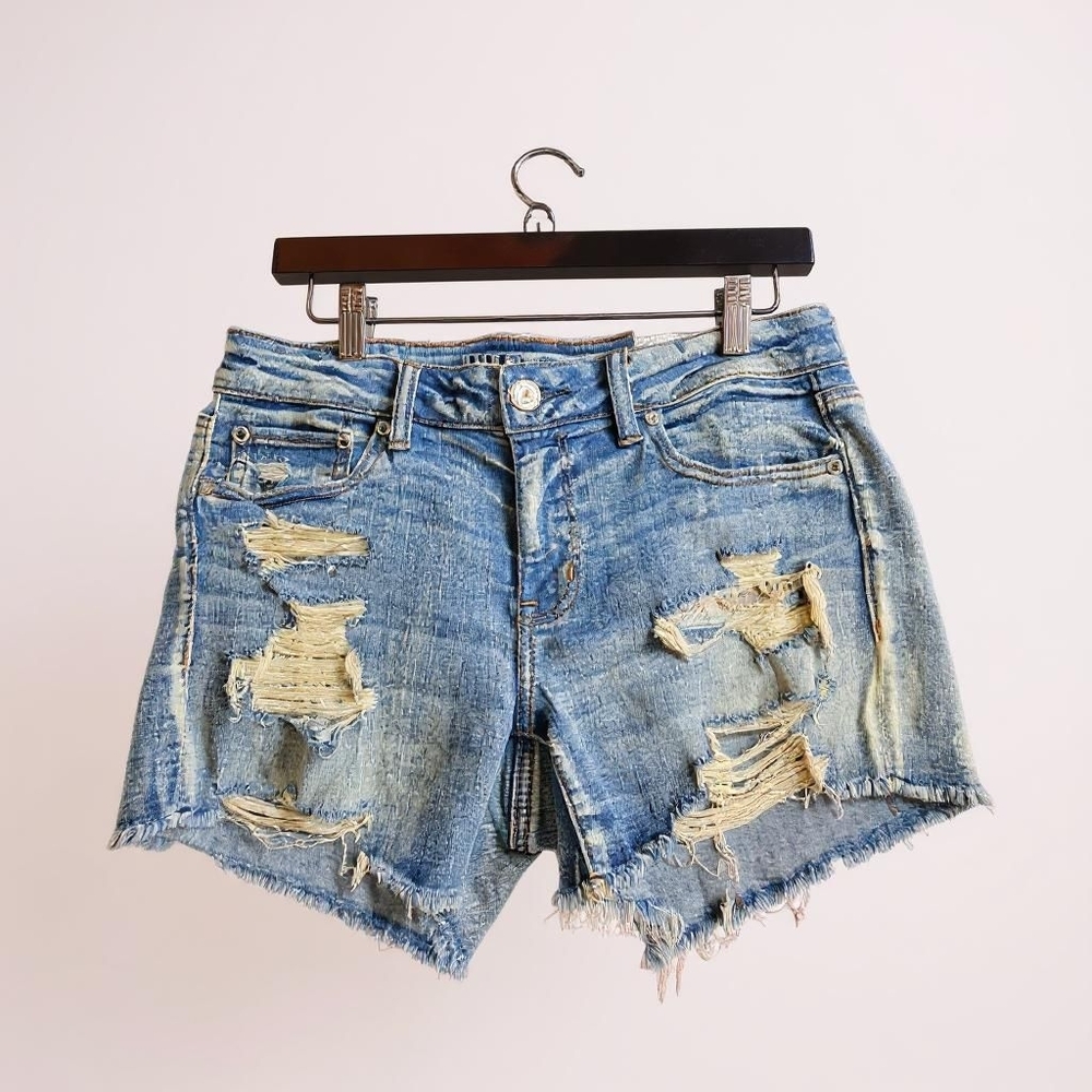 American Eagle Outfitters Light Blue Distressed Jean Shorts